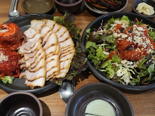  왕십리 보쌈 맛집 달항아리보쌈 왕십리본점 왕십리 단체회식 장소