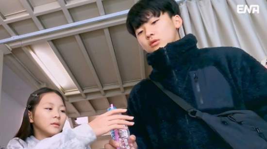 유토, <b>추사랑</b> 매니저 변신! <b>모델</b> 포스+깜짝 손님에 눈물까지... 