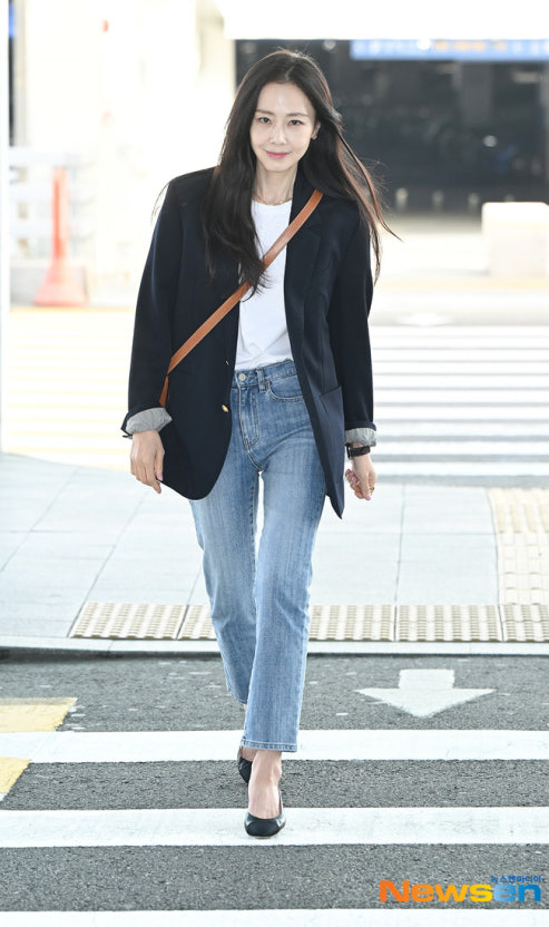홍수현, <b>칸</b> 사로잡을 여신 자태! 169cm 훌쩍 넘는 하이힐... 