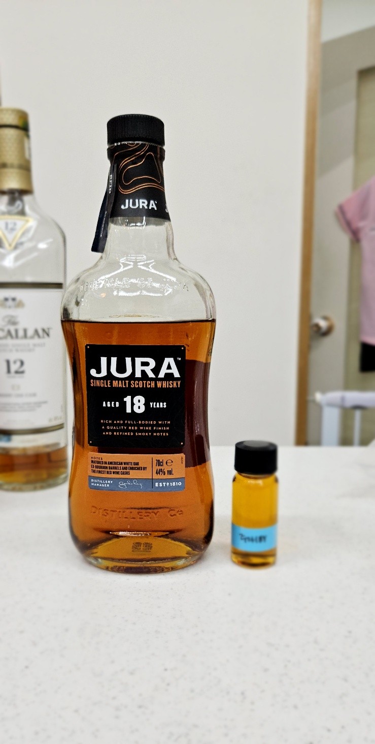  주라 18년 - 남 주기도, 마시기도 애매하네.. (Isle of Jura 18 years, Bordeaux cask)