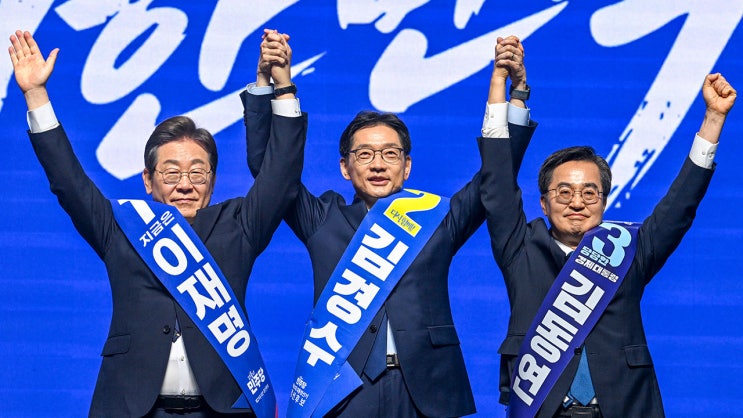 모두 크게 앞서‥선호도 <b>이재명</b> 43%..<b>호남</b>에서도 '88.7%' 압승