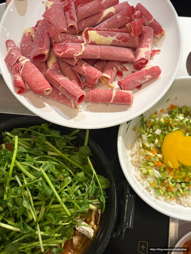  등촌칼국수 신림 샤브샤브 맛집 점심 메뉴추천 버섯 전골