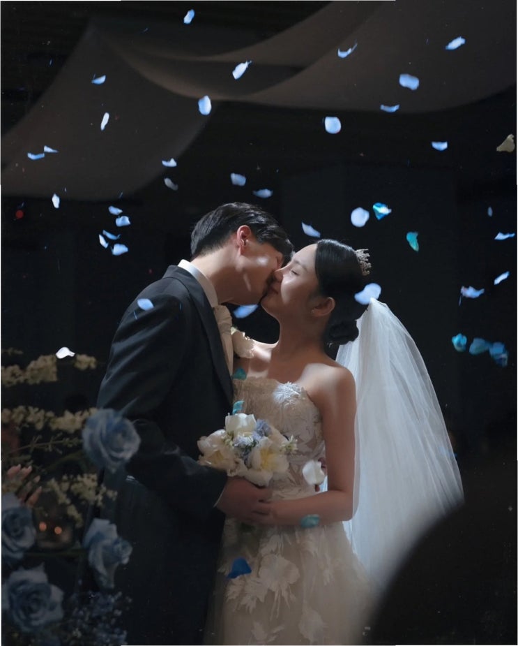 17년의 사랑, <b>신혼</b>의 풋풋함이 담긴 <b>강은비</b>와 변준필의 첫 여행