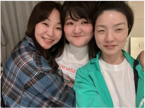 <b>이국주</b>, 일본 이민설 강력 부인…"내 사랑들" <b>두집살림</b>