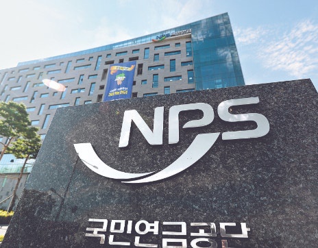  60세 은퇴는 옛말? 국민연금, '정년 연장' 공식 연구! 당신의 노후는 어떻게 바뀔까?