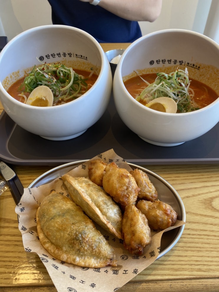  웨이팅 있는 조촌동 맛집 탄탄면 먹고 탄탄대로 군산 탄탄면공방 3주년할인 군산라멘맛집 롯데몰점심