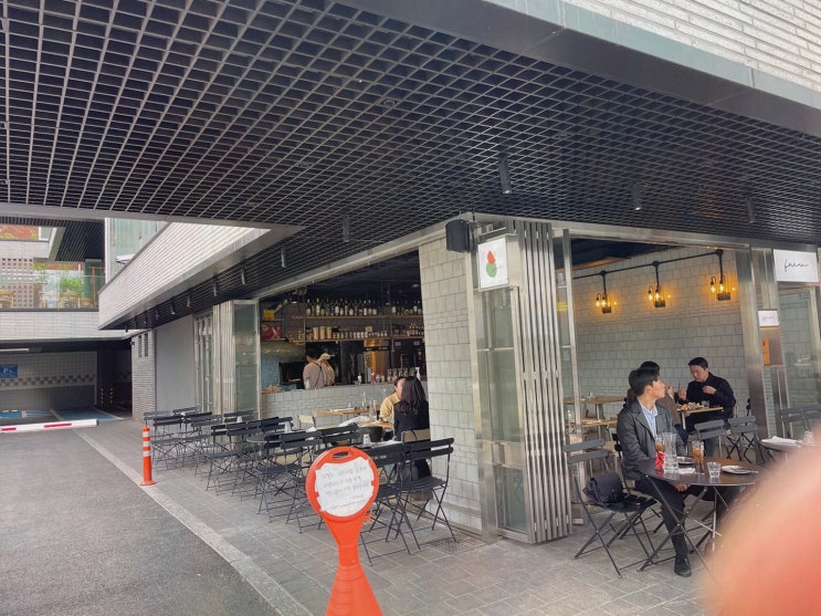  [맛집리뷰] 용리단길의 에프더블유브이 용산점, 정성 가득한 용산역화덕피자