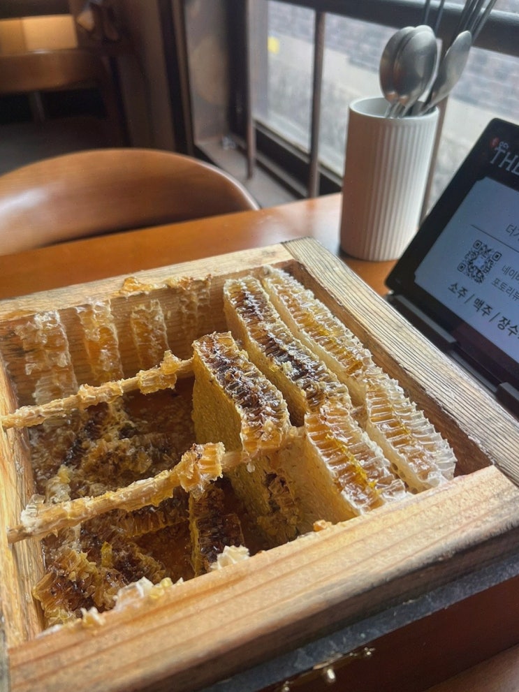  [맛집리뷰] 더기와 용산점, 전통과 현대의 조화로운 한식주점