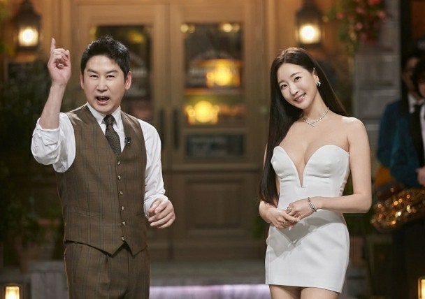 47세 김사랑 얼굴 몸매 그대로 파격드레스 입고 SNL등장!  레전드 팬미팅+프로필