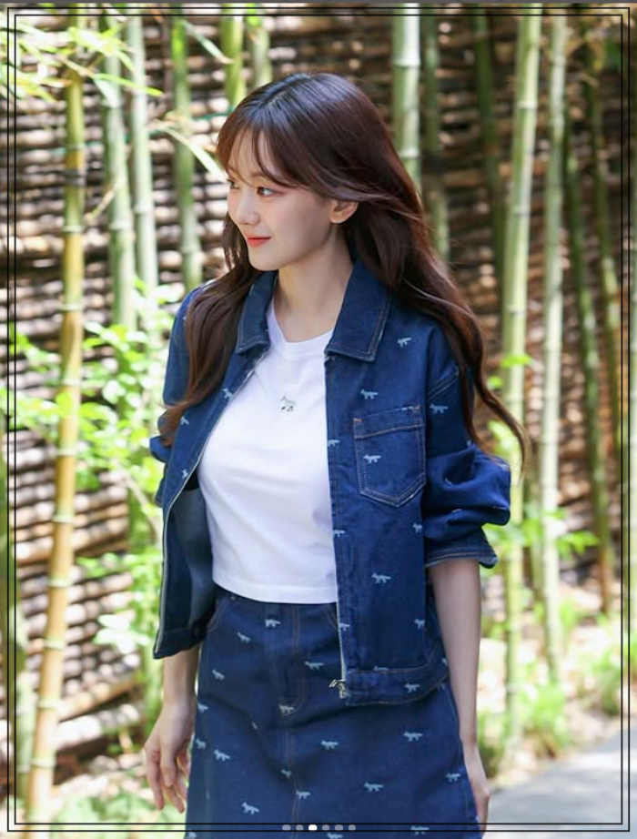 조이현 메종키츠네 반팔 데님자켓 청치마 코디