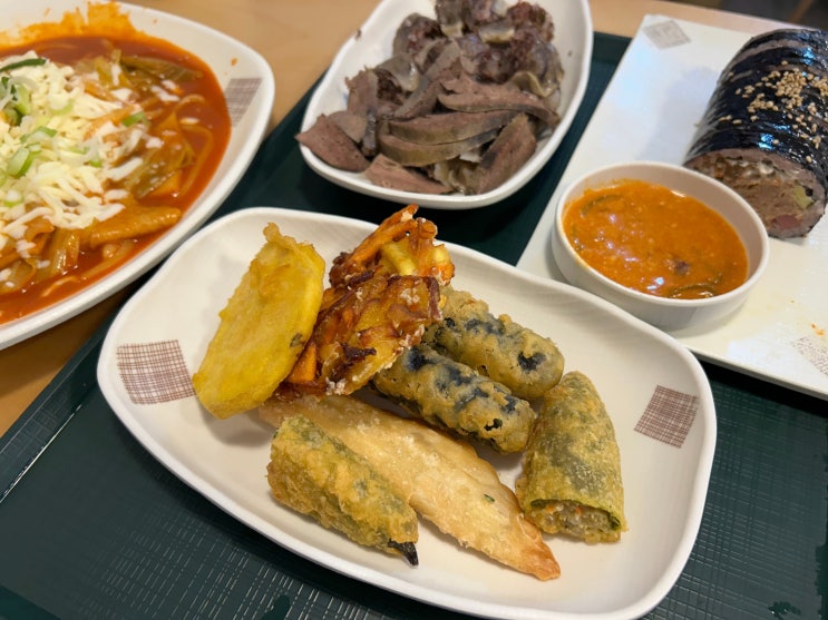  고려대학교 졸업생이 추천한 안암역 맛집 top 3 <고른햇살>(떡볶이, 순대, 튀김, 참치김밥)