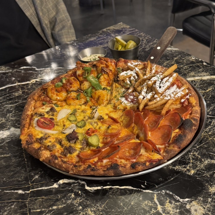 수원 맛집 백스트리트피자 데이트로 가기 좋은 행궁동 피자집