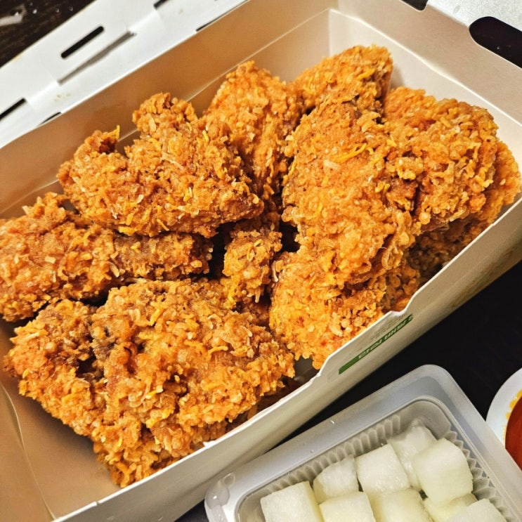  bhc 치킨 콰삭킹 먹어본 찐후기 신메뉴 치킨 할인쿠폰