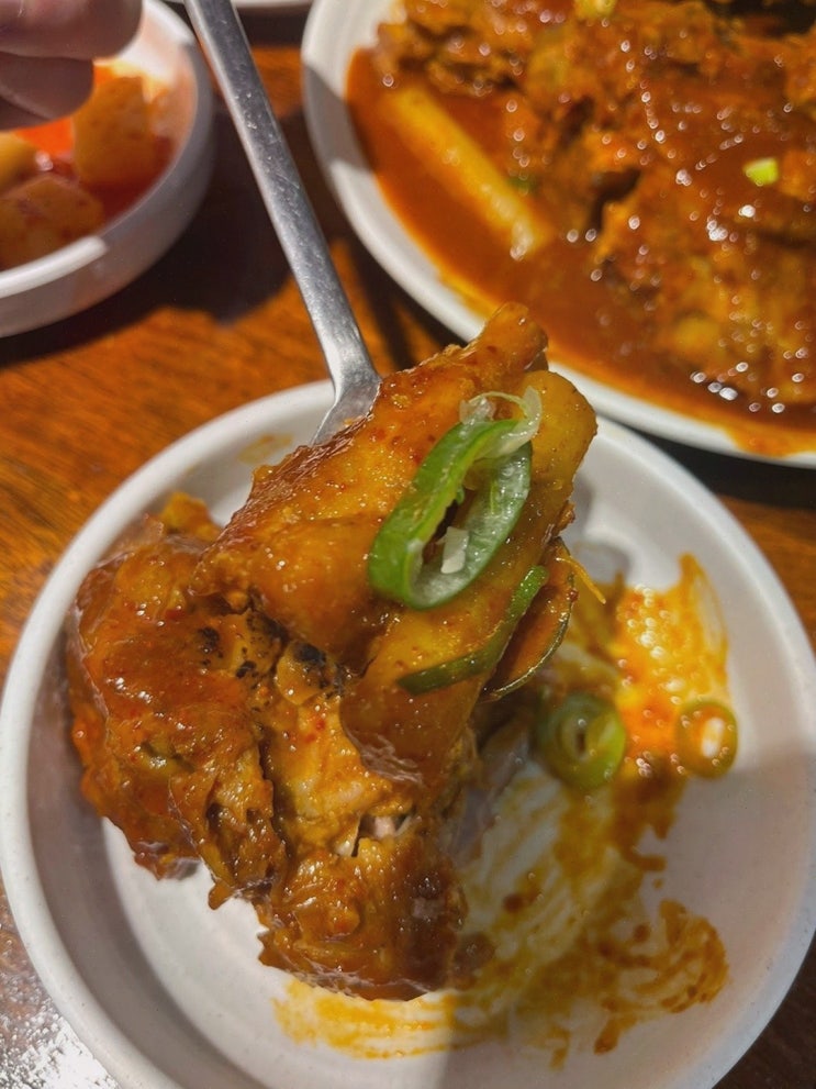  홍뼈집뼈구이, 흑석동맛집에서 맛본 숯불 향 가득한 뼈구이