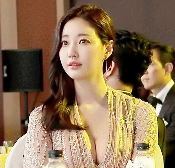 김사랑 근황 SNL 팬미팅 레전드 미모까지 총정리.ZIP