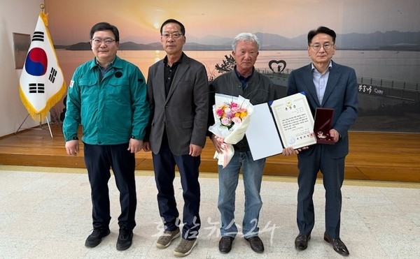  강진군, 6.25참전 유공자 명예 회복 무공훈장 75년만에 전수
