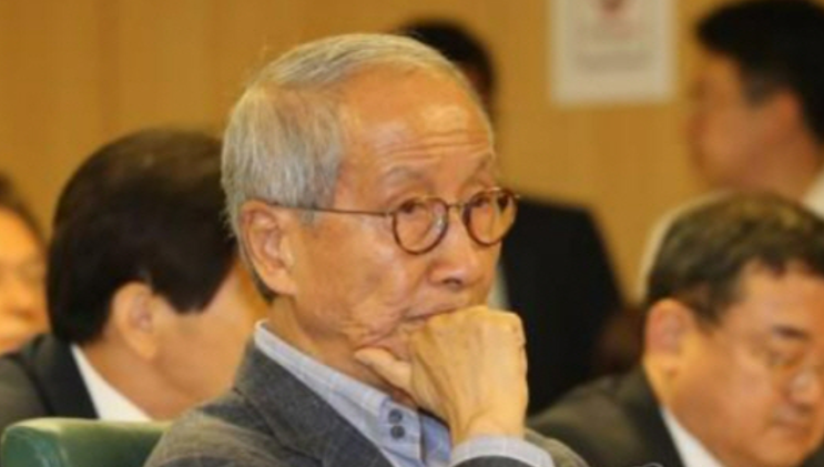 출범… '보수책사' <b>윤여준</b> 전 환경부 장관 선대위원장 <b>영입</b>
