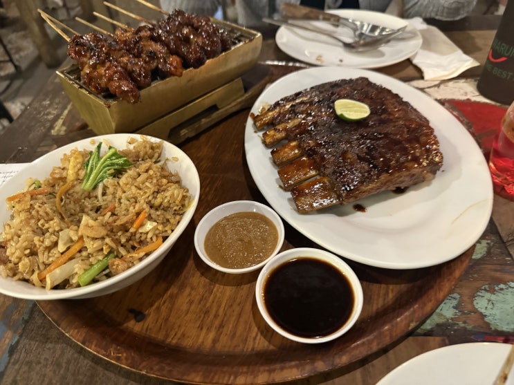  (발리 맛집) 와룽니아(스미냑), 펫 차우(쿠타)