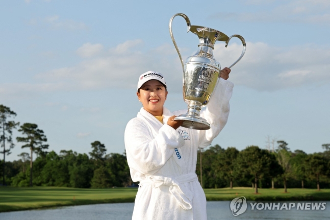 <b>김효주</b>(6억66백만원)공동<b>준우승</b>-<b>사이고</b>마오(17억28만원)... 