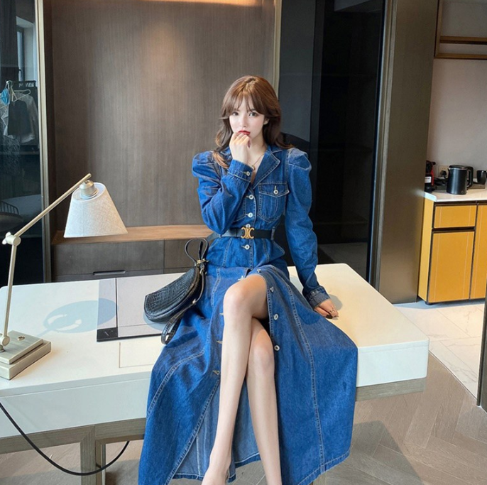  5월의 매력적인 봄 여친룩을 완성해줄 데님 소재의 셔츠 롱 원피스 코디 추천