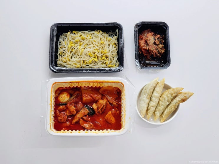  영통닭볶음탕 맛집 순살이라 먹기 좋은 닭앤도리 배달 후기