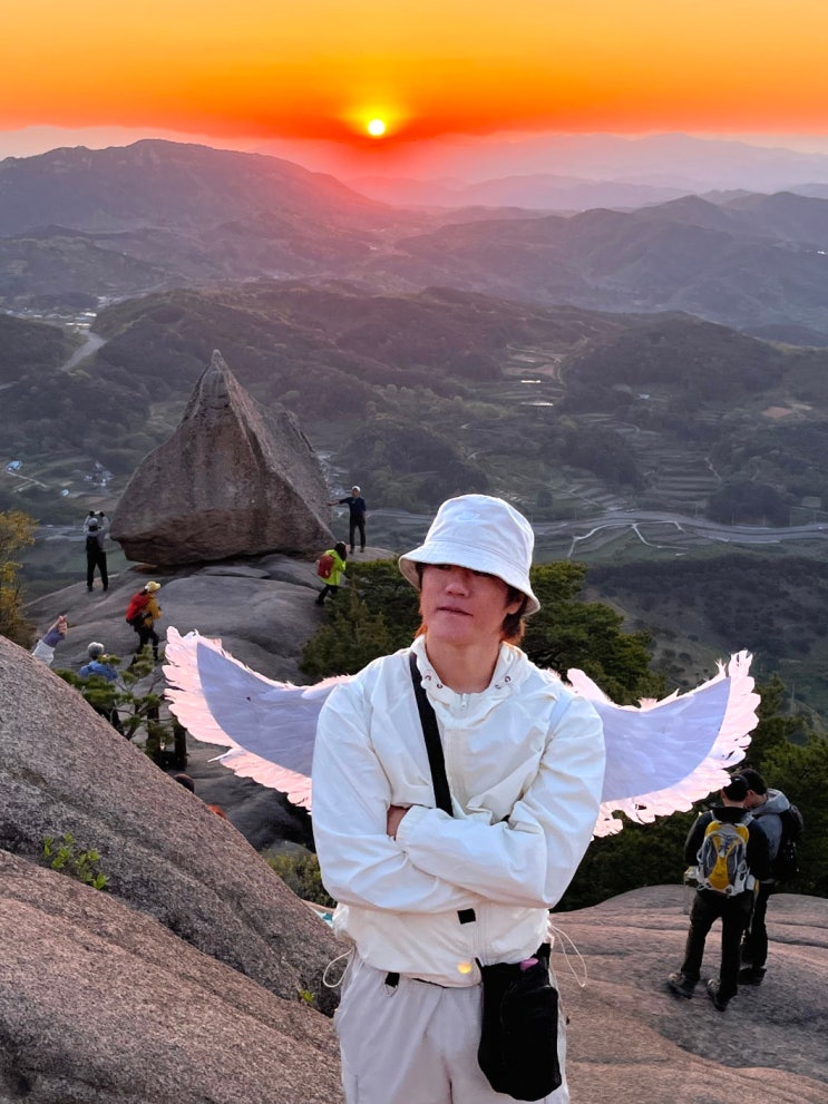  경남 합천 황매산 돛대바위 모산재 일출산행 + 철쭉 개화상황