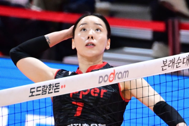 [속보] <b>현대건설</b>, <b>고예림</b> 보상선수 <b>이예림</b> 지명!  팬들 반응은?