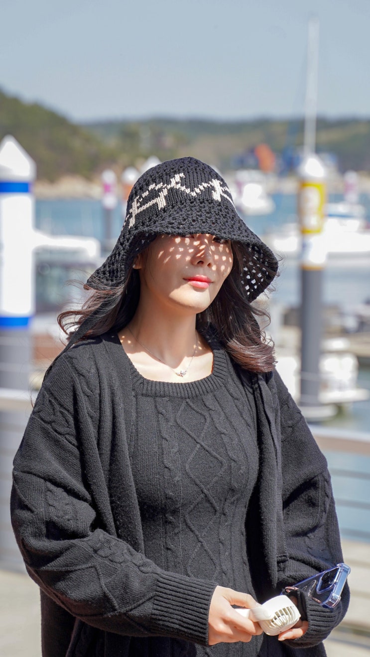 산책 여름 챙넓은 버킷햇 바잘 모자 VA디지털 로고 펀칭 보닛 산책 여름 챙넓은 버킷햇 바잘 모자 VA디지털 로고 펀칭 보닛