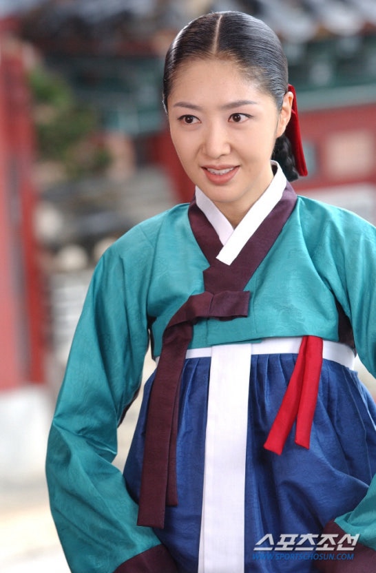  대장금' 홍리나, 미국에서 깜짝 근황! 변함없는 미모에 팬들 '심쿵'!