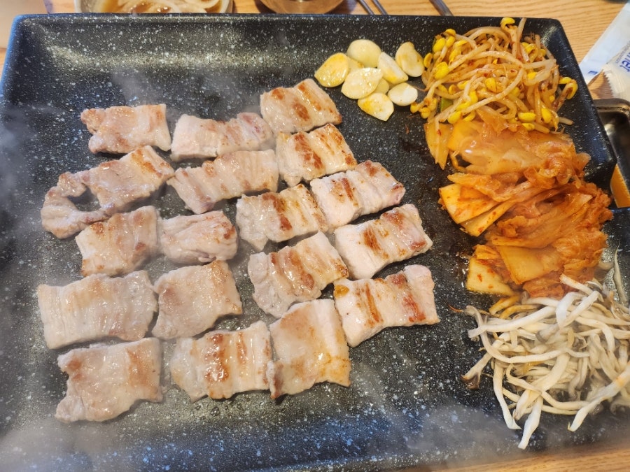 묵은지삼겹살꿀꿀이네 사진 5