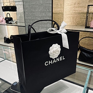 CHANEL 샤넬 클래식 WOC 턴락 금장 / 현대백화점 압구정 본점 / 언박싱