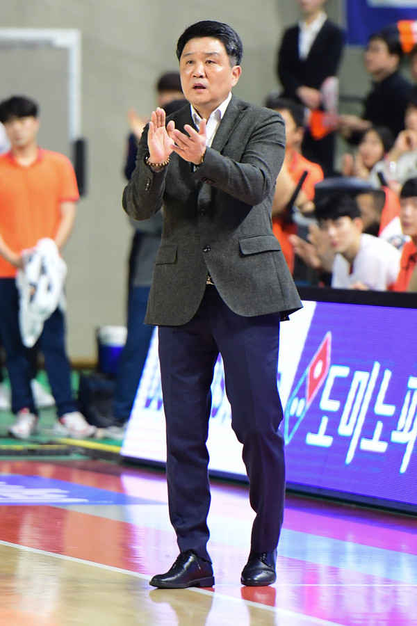 [KBL 이슈] 안양으로 돌아온 야인 <b>유도훈 감독</b>, <b>정관장</b> 파격 선임!