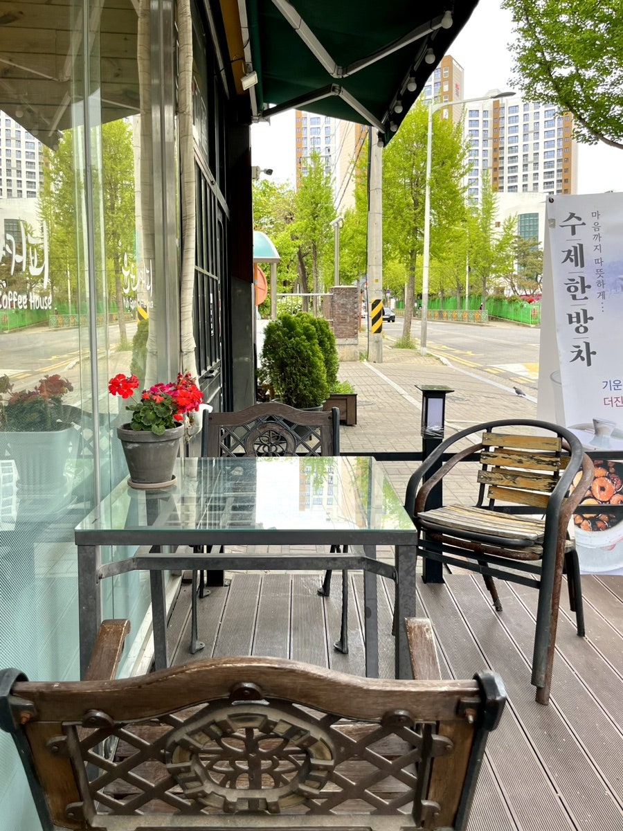 윤군커피 옥련점 사진 5