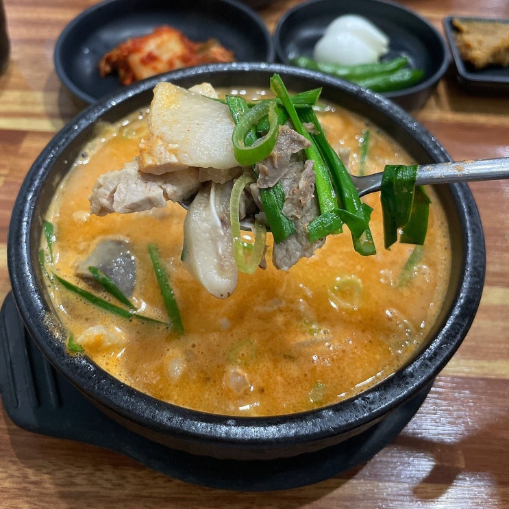 광주 상무역 맛집 옛날아우내순대 상무점 국밥 후기 광주 상무역 맛집 옛날아우내순대 상무점 국밥 후기