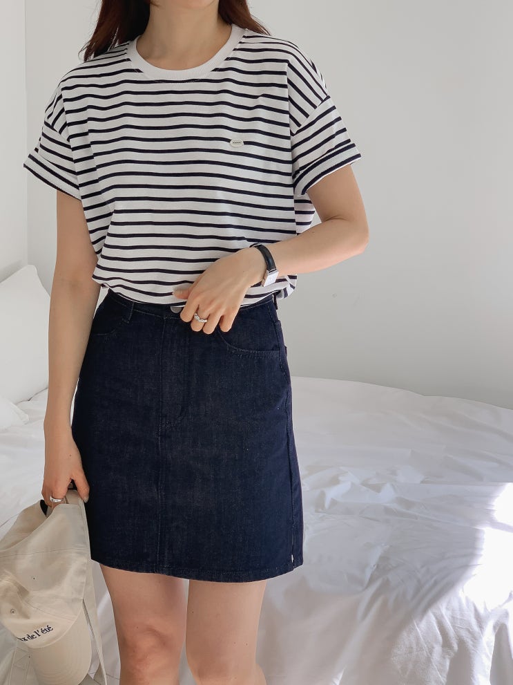  여름 데일리룩 완성! 여자 루즈핏 스트라이프 단가라 반팔 티셔츠 추천
