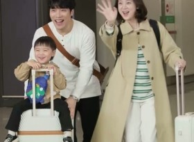 <b>혜림</b>, <b>홍콩</b> 친정집 공개 ‘억대 초고층 아파트’에 감탄! [<b>슈돌</b>]