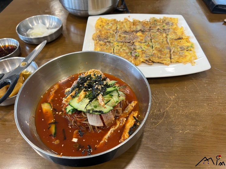  [김해/봉황동] 시오리막국수 봉황점 _ 짜박이와 소고기 육전 필승 맛집