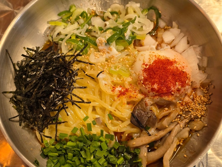 저렴한 가격에 무한리필 밥까지 한번 더 방문할 가성비 맛집 뚱칼국시