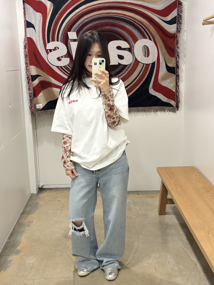  【NOICE】 노이스 오아시스 협업! 매장에서 페스티벌룩 입어보기
