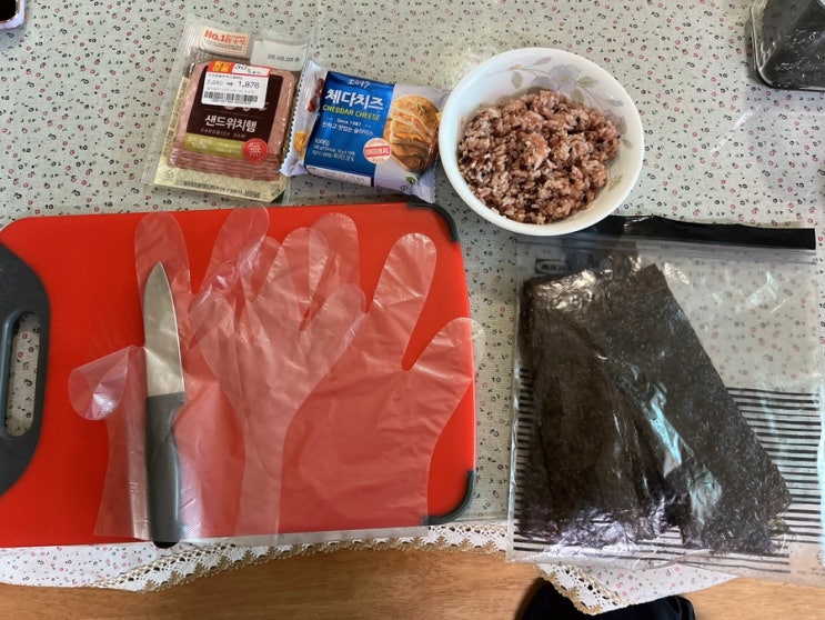  간편 음식 한입 쏙 김밥 만들기