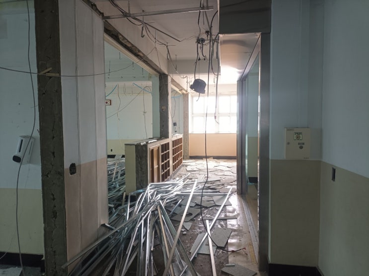  부산석면철거 학교 천장 무석면 텍스철거 공사