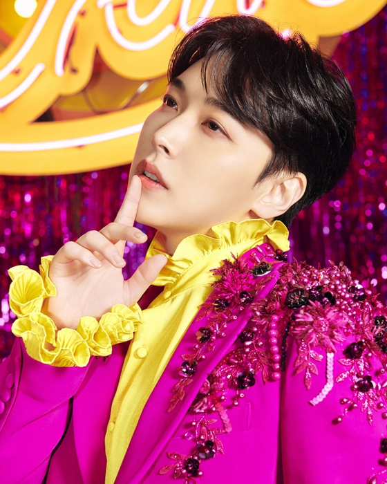 <b>슈퍼주니어 성민</b>, <b>SM</b>엔터테인먼트와 20년 만에 결별
