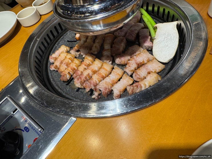  노란돼지