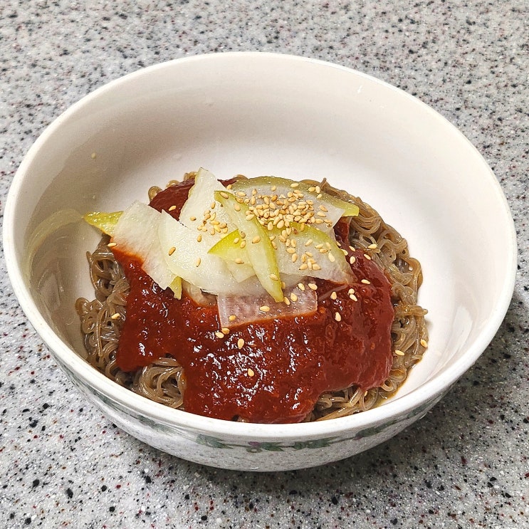 해주냉면 밀키트 불냉면 1티어 진짜 매운데 진짜 중독적인 맛 후기 (유튜버 우앙 pick)
