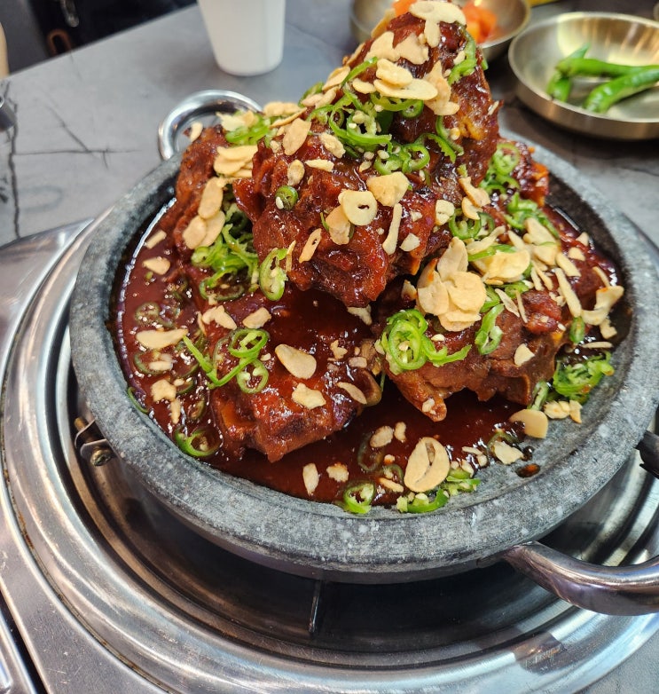  [신림] 매콤한 뼈구이 맛집 무식한 식당 신림점