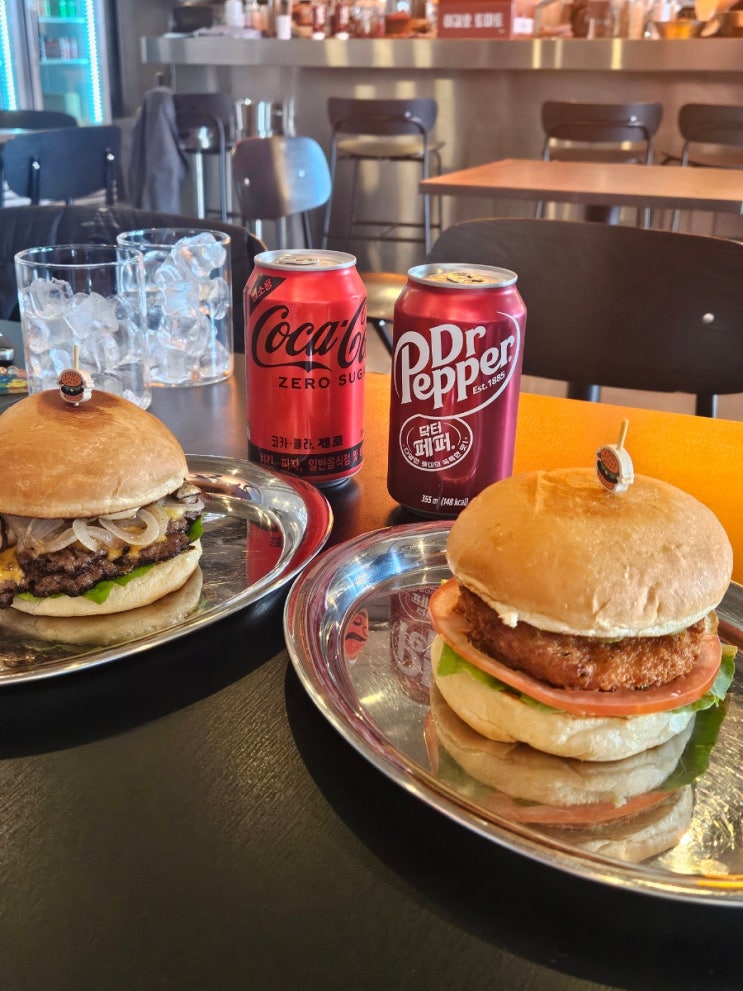  강릉 맛집 수제버거 사근진해변 특색있는 재료 버거바