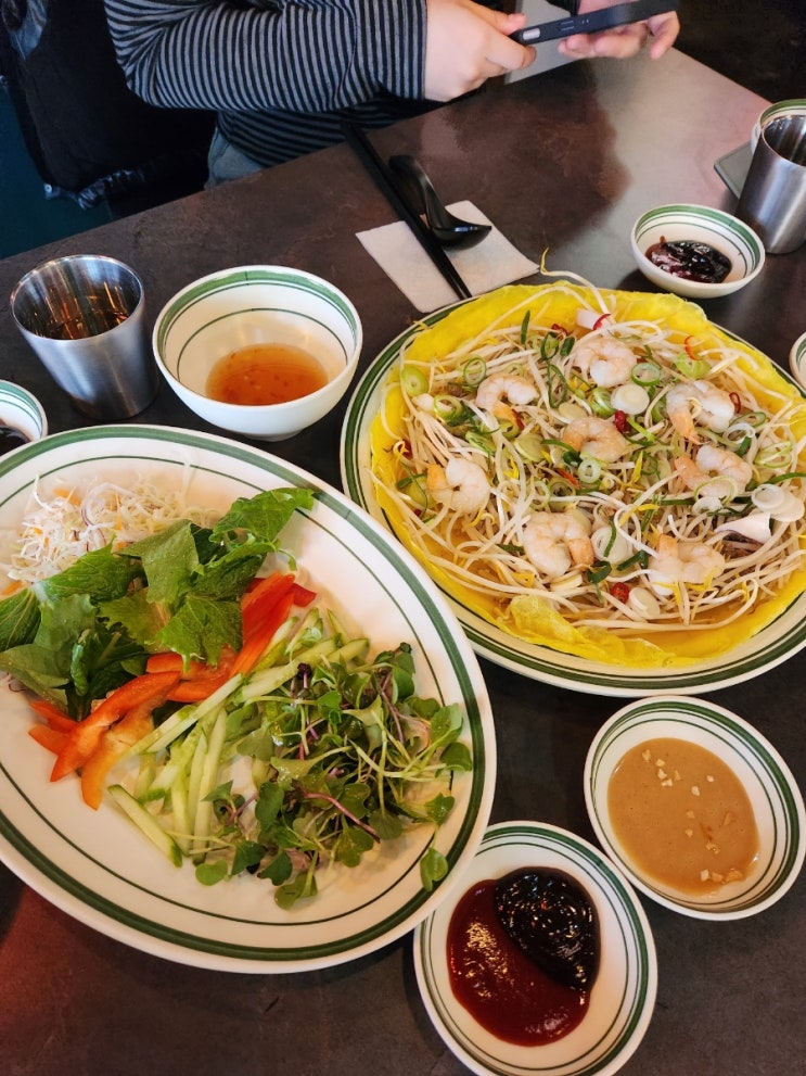  광명트리우스 맛집 광명사거리쌀국수 맛집 넴넴(모듬 쌀국수, 반쎄오, 분짜, 얼큰 해산물 덮밥)