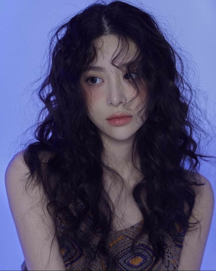  [ 신논현역미용실 ] 가볍게 넘긴 머리 하나에 분위기 완성 / 굵은 히피펌 / 젤리펌 / 몬도서울 은하쌤