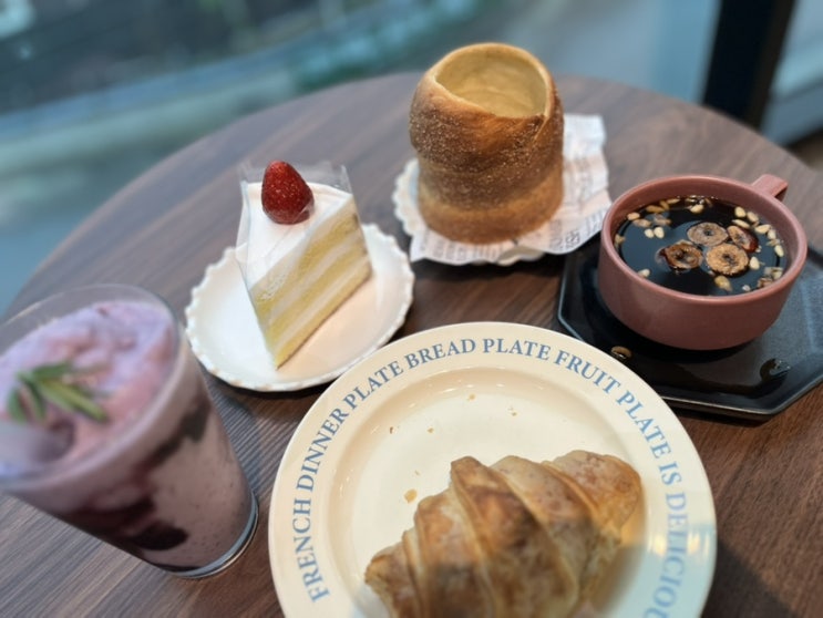  대전 데이트 자연 속 힐링 카페 수통골 카페 루온토에서 아이와 함께한 특별한 디저트 타임(구 시크릿가든카페)