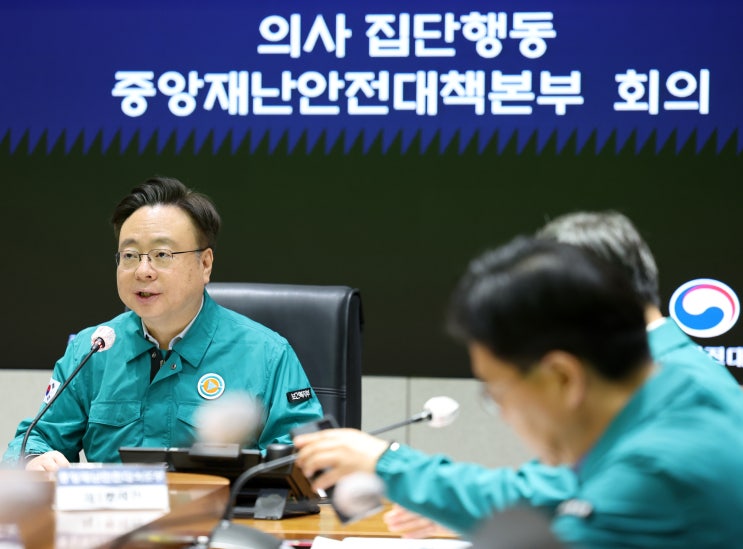 <b>조규홍</b> 복지 "<b>의료개혁</b> 중단 없어…전공의 의견 개진시 적극 검토"